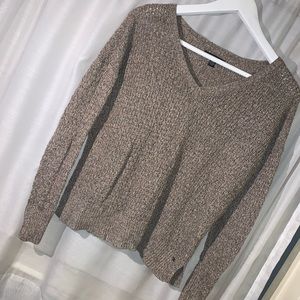 American Eagle - V Neck Knit Sweater